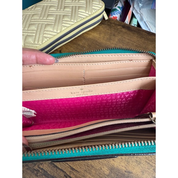 Kate Spade New York Continental Wallet Green Leather Zip Around Pink Interior - Picture 8 of 14